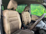 運転席シート廻りは使用感も少なく、良好な状態となっています。丁寧に使われていたことがよくわかりますね。