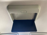 【フリップダウンモニター】大画面モニターで後席でもエンタメをお楽しみいただけます。小さなお子様にも大人気の装備です♪