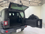 オンライン相談のご案内。ご自宅でリラックスしながら、専門スタッフと直接会話ができます。気になる車種や予算について、まずはお気軽にご相談ください。興味のあるクルマが見つかれば、その場で来店予約も可能です
