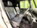 運転席シート廻りは使用感も少なく、良好な状態となっています。丁寧に使われていたことがよくわかりますね。