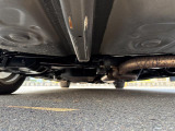 【下回り】目立つ錆や腐食もなくきれいな状態です!もちろん納車前には法定点検を実施致します!//