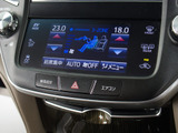 禁煙車です!室内は嫌なニオイも無く、すごく綺麗な状態です!禁煙車・・特にセダンタイプのお車では少ないですよね!!タバコのニオイが苦手なお客様必見です!快適にご乗車頂けます!!
