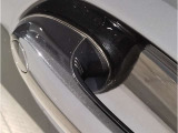 【ボディコーティングで新車時の輝きを】ご納車前にボディを磨き上げ下地処理を行った上で、コーティングを施工します。軽微な小傷も無くなりより新車時の輝きに近い状態でお届けできます。ぜひご用命下さい!
