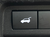 【パワーバックドア】スマートキーや運転席のボタンを押すだけでリアゲートが自動で開閉します!荷物を持っている時や、高い位置にあるバックドアを閉める際に便利な機能です♪
