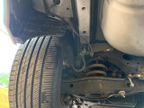 お車を安心してお乗りいただく為には、足回りの定期点検が欠かせません。サービスサポート(有償保証)では無料点検もご提供しており、安心のカーライフをお過ごしいただけるサポート体制が整っています。