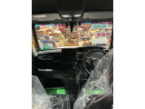 フロントガラスも広く視界が良くて運転しやすいです!!