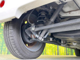 お車を安心してお乗りいただく為には、足回りの定期点検が欠かせません。サービスサポート(有償保証)では無料点検もご提供しており、安心のカーライフをお過ごしいただけるサポート体制が整っています。