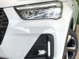 【シーケンシャルターンランプ付きLEDヘッドライト】人気の『流れるウィンカー』付きのLEDヘッドライトを装備♪高級感はもちろん、点灯時は存在感たっぷりで他車からも認識されやすく安心です。