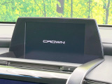 【メーカー純正ナビ】インテリアに溶け込むスタイリッシュな「専用設計」メーカーナビを装備♪視認性や操作性など基本性能にも優れ、より上質なカーライフをお楽しみいただけます。