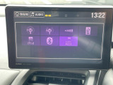【ディスプレイオーディオ】お持ちのスマホやMP3プレイヤーとの無線接続で音楽再生が可能!コードで繋ぐわずらわしさも無く、手軽にお気に入りの音楽を楽しめます。