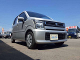 実際に運転席に座り、装備に触れたりエンジンをかけてみて頂くことも可能です!その際はスタッフまでお気軽にお声がけください♪