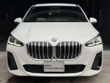 サービスにはドイツ本国と同様に教育と訓練を受け、BMWを知り尽くした「マイスターメカニック」が数多く在籍しております。納車前点検整備で、お客様に安心と安全をお届けいたします。