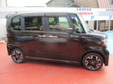 右からの画像です