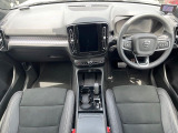 XC40 B4 AWD Rデザイン 4WD 