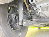 お車を安心してお乗りいただく為には、足回りの定期点検が欠かせません。サービスサポート(有償保証)では無料点検もご提供しており、安心のカーライフをお過ごしいただけるサポート体制が整っています。