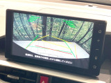 【バックカメラ】駐車時に後方がリアルタイム映像で確認できます。大型商業施設や立体駐車場での駐車時や、夜間のバック時に大活躍!運転スキルに関わらず、今や必須となった装備のひとつです!