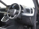 見通しのよいすっきりとした視界で、誰でも運転しやすいです。運転のしやすさは疲れにくさにも繋がりますよ♪