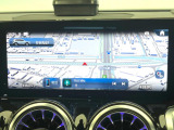 ●10インチ純正ナビ:一体感のある大画面ナビは、高級感ある車内を演出してくれます。オーディオ機能の充実だけでなく、視認性にも優れたナビ画面は見やすくストレスのないドライブをサポートしてくれます♪