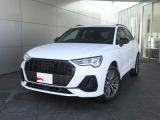 ・斜めからAudiを見るとプレス技術の高さを感じることができます。
