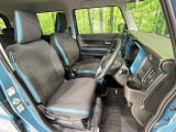 運転席シート廻りは使用感も少なく、良好な状態となっています。前オーナー様が丁寧に使っていたことがよくわかりますね。