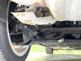 お車を安心してお乗りいただく為には、足回りの定期点検が欠かせません。サービスサポート(有償保証)では無料点検もご提供しており、安心のカーライフをお過ごしいただけるサポート体制が整っています。