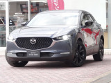 デザインと実用性を両立した、扱いやすいサイズのCX-30です。