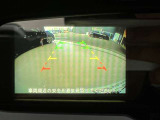 バックカメラ付きで、車両周辺の安全確認も一目できます!小さなお子様や障害物も確認できるので、運転のしやすさだけでなく事故防止にも役立ち安心して駐車出来ます♪