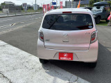 こちらのピンクは色褪せしやすく、いずれシルバーに近くなっていきます。