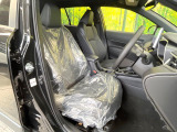 運転席シート廻りは使用感も少なく、良好な状態となっています。前オーナー様が丁寧に使っていたことがよくわかりますね。