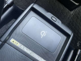 置くだけ充電搭載