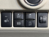 【スマートアシスト】走行中に前方の車両等を認識し、衝突しそうな時は警報とブレーキで衝突回避と被害軽減をアシスト。より安全にドライブをお楽しみいただけます。
