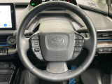 【純正革巻きステアリング】上質な革を使用することで、手にしっかり馴染みとても運転しやすいハンドルです♪