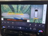 【パノラミックビューモニター】専用のカメラにより、上から見下ろしたような視点で360度クルマの周囲を確認することができます☆死角部分も確認しやすく、狭い場所での切り返しや駐車もスムーズに行えます。