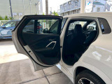 「自動車保険も、純正のクオリティを。」BMWの正規ディーラーのみが取り扱い可能な、BMW専用自動車保険。専任のスタッフが皆様のカーライフを、24時間365日サポート致します。