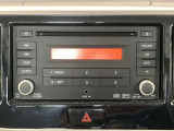 純正CDチューナーです♪別途費用でナビゲーションの取り付け可能です☆