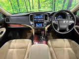 クラウン 2.5 ロイヤルサルーン i-Four 4WD 