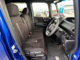 運転席シート廻りは使用感も少なく、良好な状態となっています。丁寧に使われていたことがよくわかりますね。