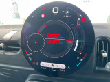 時を経ても深い魅力を放ち続けるMINI。より快適にお乗り頂くために、3つのサポートプログラムをご用意しております。※認定中古車保証は登録日より最長4年間まで延長が可能です。