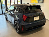 【MINI認定中古車】MINIのご購入はぜひMINI正規ディーラーで!メーカー基準の納車前点検整備を全車実施。規定整備を実施された車両にのみ付帯出来る全国保証。
