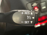 【クルーズコントロール】高速道路もラクラク走行。アクセルを離しても一定速度で走行ができ、長距離運転時の負担を軽減!加速・減速も簡単なスイッチ操作で調整できます。