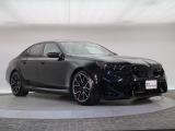 一目で伝わるBMW特有のスポーティーなプロポーションは、BMWの走行性能を生み出すのに欠かせない要因の一つです。細部まで拘りぬいたお車をぜひ一度ご覧ください!