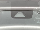 【トヨタセーフティセンス】走行中に前方の車両等を認識し、衝突しそうな時は警報とブレーキで衝突回避と被害軽減をアシスト。より安全にドライブをお楽しみいただけます。