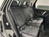 ナンバー付きの車両は公道試乗可能です(登録済未使用車など一部除く)。また、取り回しの確認など、広い場内でご試乗も可能です。お気軽に申し付けください。