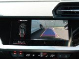 バックカメラ駐車時、後退時に後方を確認する事ができる安全快適装備になります映像だけでなくセンサーにより障害物の距離もドライバーに直感的に伝えてくれる機能になります。