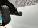 いくら安全運転をしていても、事故に巻き込まれることもあります。万が一の時に証拠として使えるフロント+車室内ドライブレコーダーがついてます♪