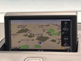 ●純正ナビ:一体感のあるナビは、高級感ある車内を演出してくれます。オーディオ機能も充実しておりますので、運転もより楽しめます♪