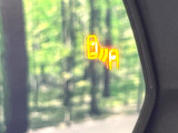 【ブラインドスポットモニター】走行中、ドアミラーの死角になりやすい箇所に後続車が接近するとサイドミラーのレンズに警告を表示!ドライバーに注意喚起をしてくれます。
