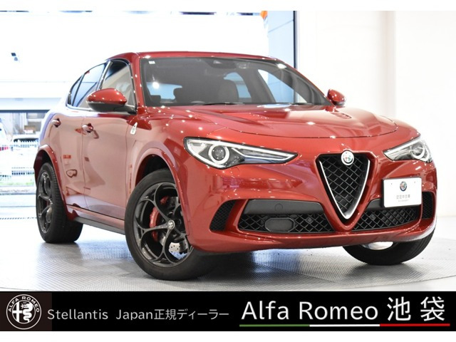 ステルヴィオ 2.9 V6 ビターボ クアドリフォリオ 4WD 