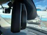 ETC2.0一体型の自動防眩機能付きバックミラー!後続車のヘッドライトの眩しさを自動で軽減してくれます!