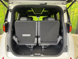 【パワーバックドア】スマートキーや運転席のボタンを押すだけでリアゲートが自動で開閉します!荷物を持っている時や、高い位置にあるバックドアを閉める際に便利な機能です♪
